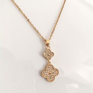 Stainless steel rhinestone clover necklace